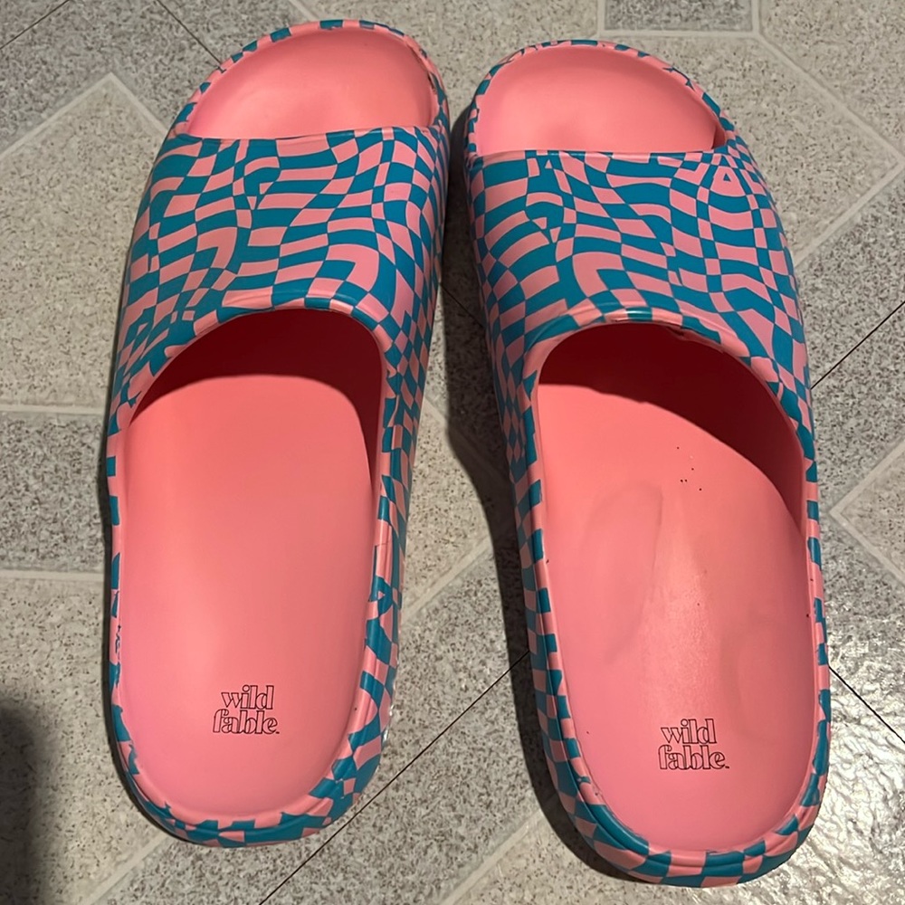 Wild Fable checkered slides